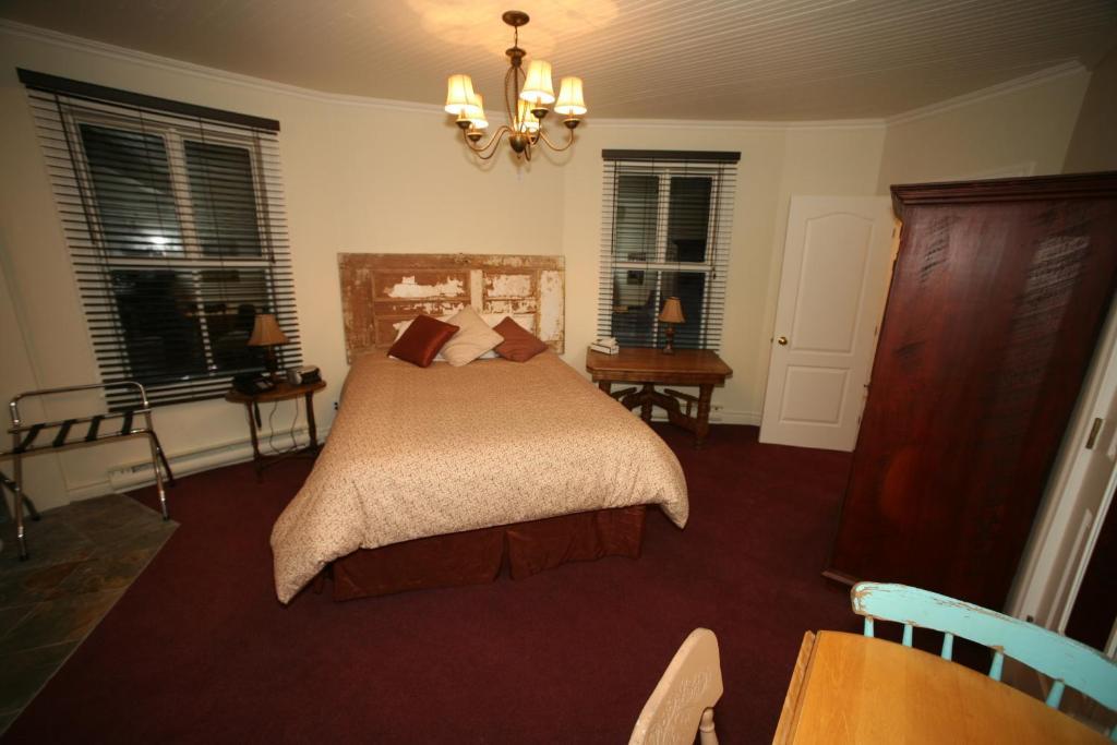 Auberge De La Tour Du Lac Sainte-Agathe-des-Monts Pokoj fotografie